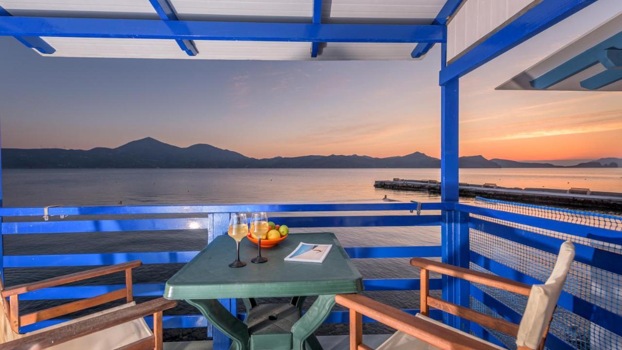 Blue Traditional Boathouse In Klima Klima  Exterior foto